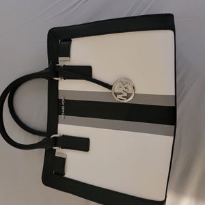 Authentic Michael Kors Purse